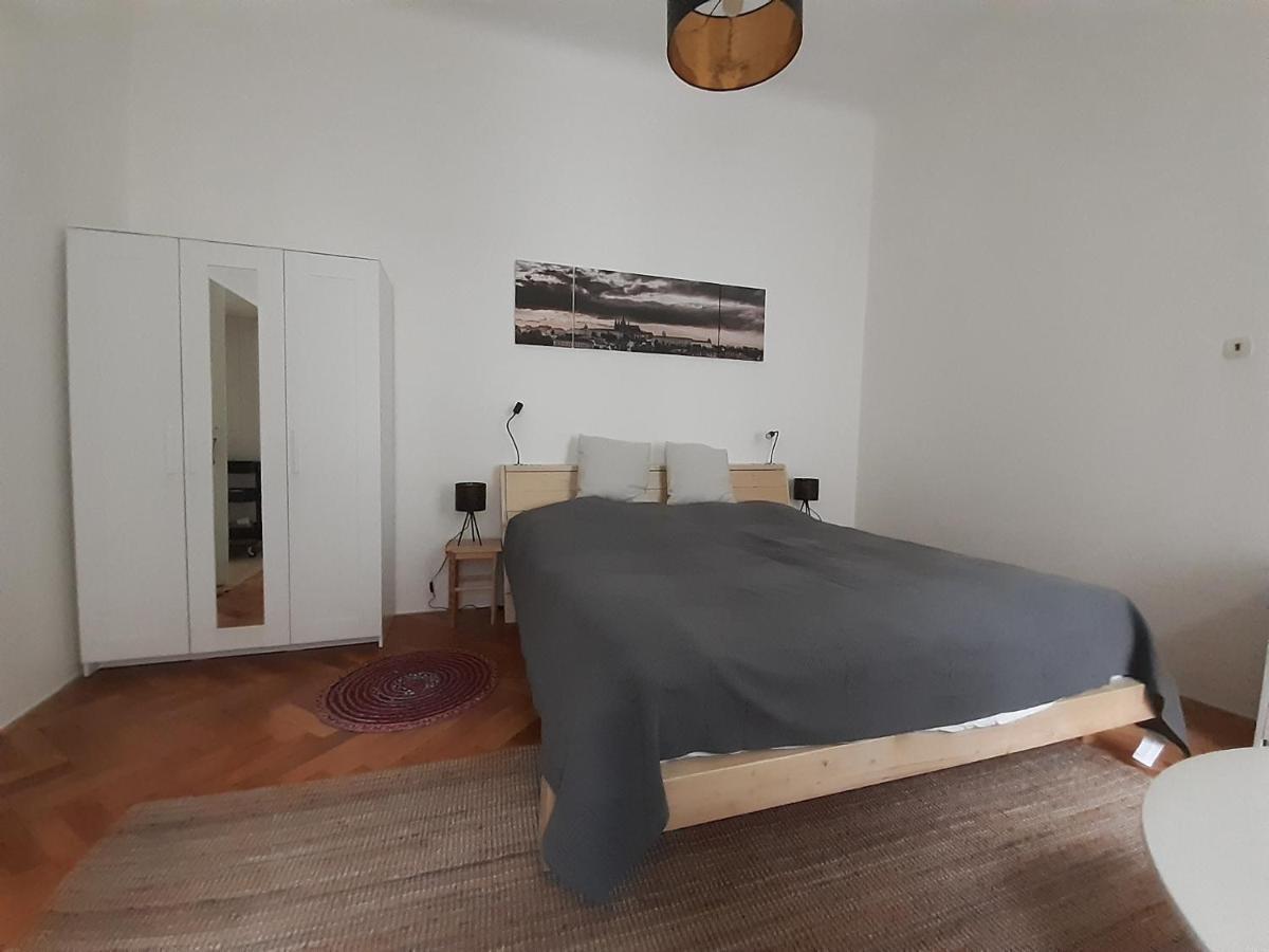 Soukromy Pokoj V Srdci Prahy Apartment Прага Екстериор снимка
